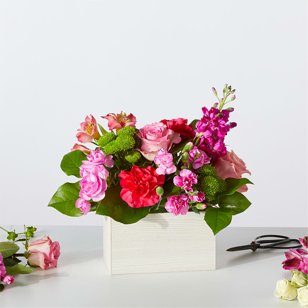 Sweetberry Box – A Florist Original – C & D FLORAL LTD, Pincher Creek AB