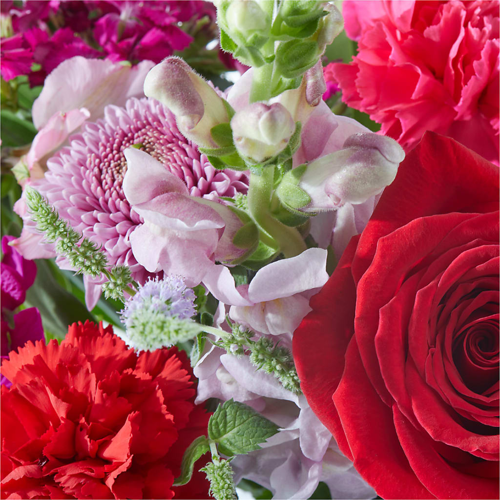 Simply the Best - A Florist Original – C & D FLORAL LTD, Pincher Creek AB