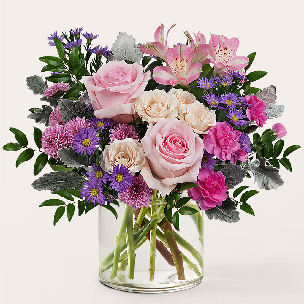 Light as a Feather Bouquet – C & D FLORAL LTD, Pincher Creek AB