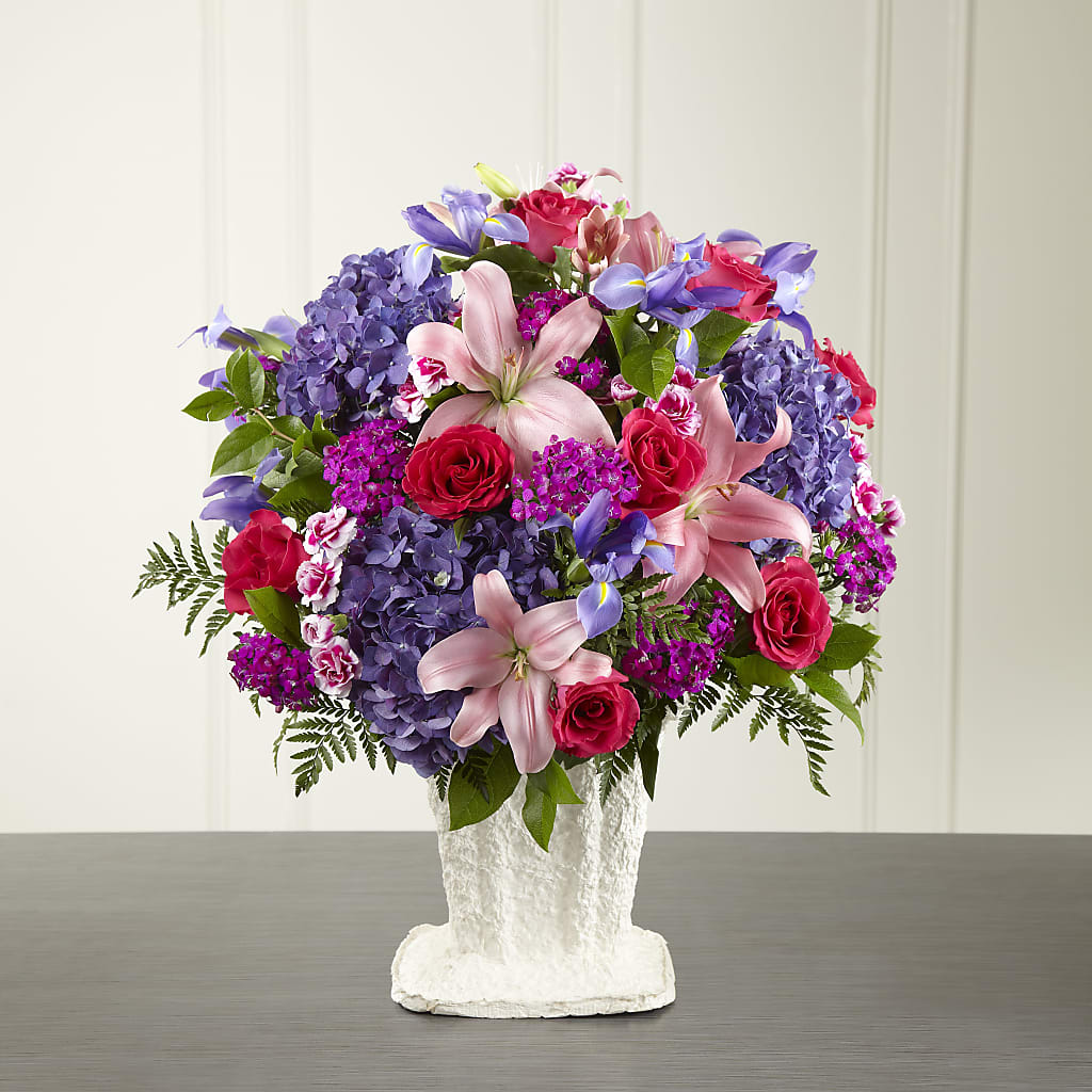 We Fondly Remember Arrangement – C & D FLORAL LTD, Pincher Creek AB