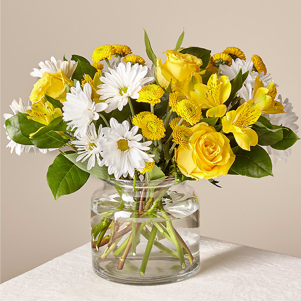Sunny Sentiments Bouquet – C & D FLORAL LTD, Pincher Creek AB