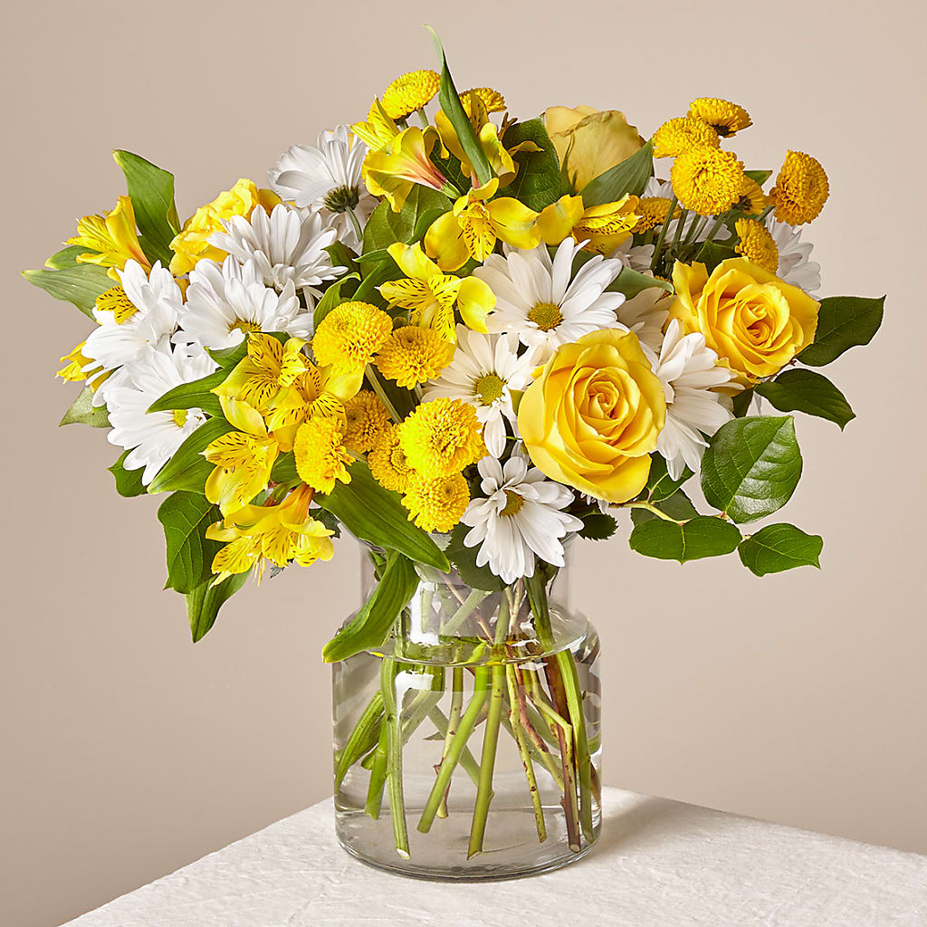 Sunny Sentiments Bouquet – C & D FLORAL LTD, Pincher Creek AB