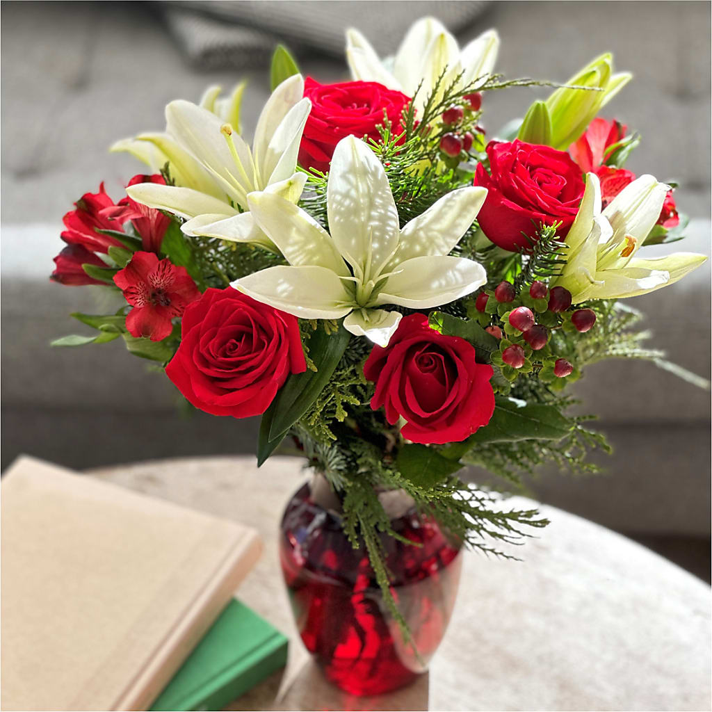 Evergreen Delight Bouquet – C & D FLORAL LTD, Pincher Creek AB
