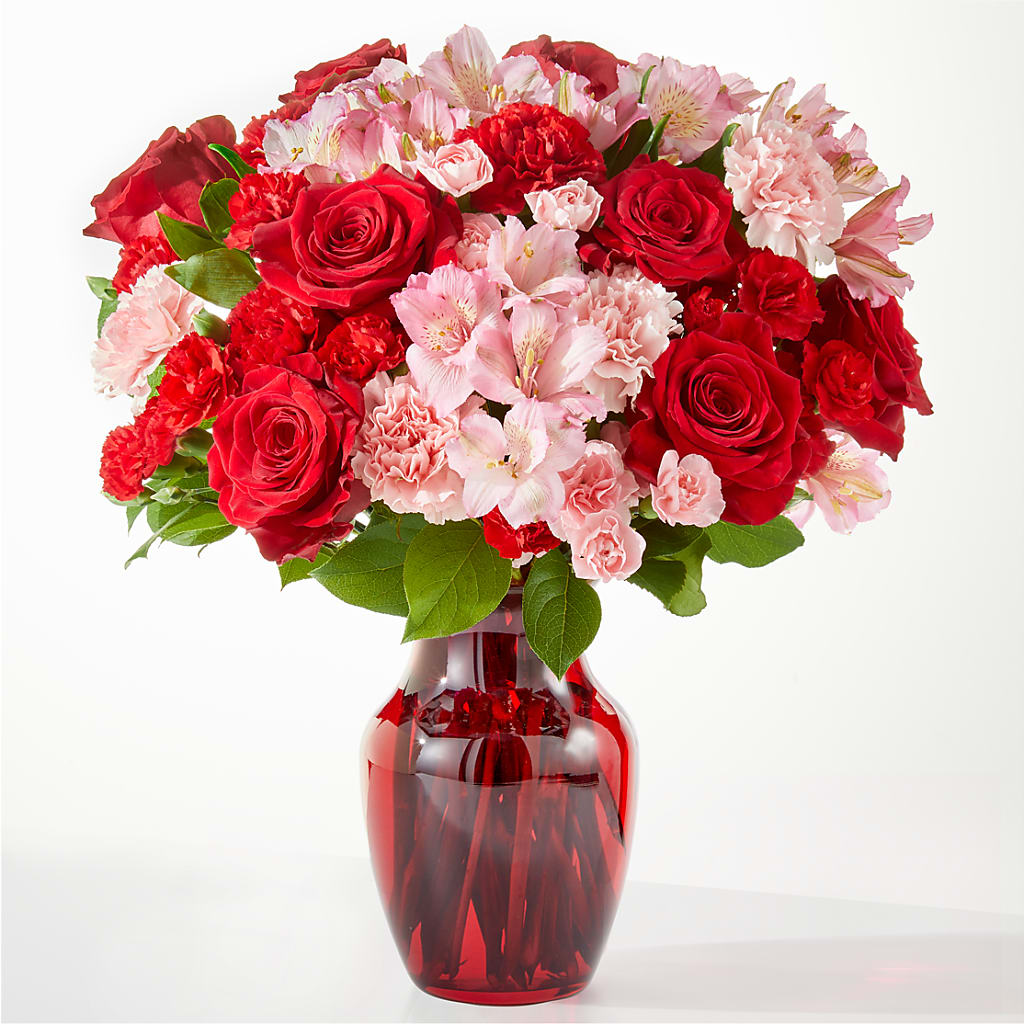 Candy Kisses Bouquet – C & D FLORAL LTD, Pincher Creek AB