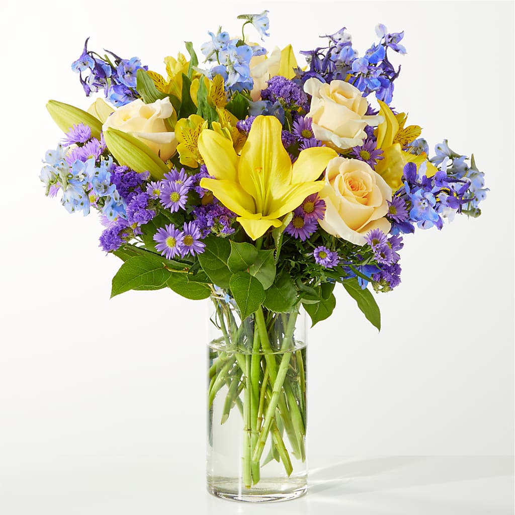 Limoncello Bouquet – C & D FLORAL LTD, Pincher Creek AB