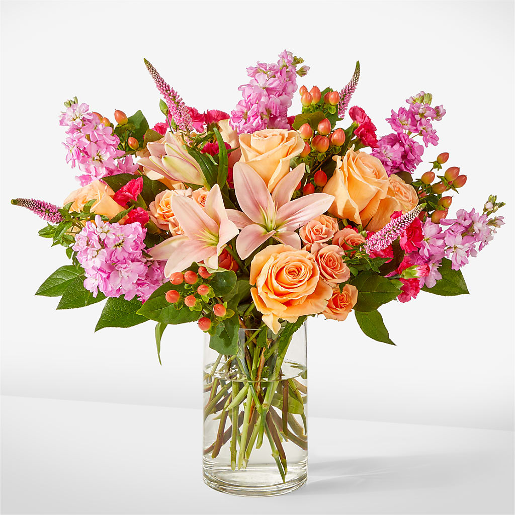 Bisous Bouquet – C & D FLORAL LTD, Pincher Creek AB
