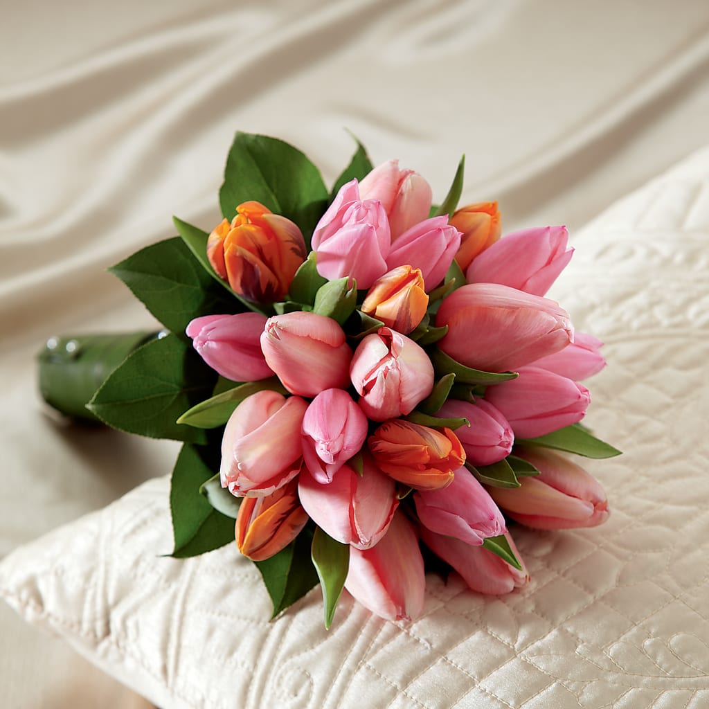 Embraceable Bouquet – C & D FLORAL LTD, Pincher Creek AB