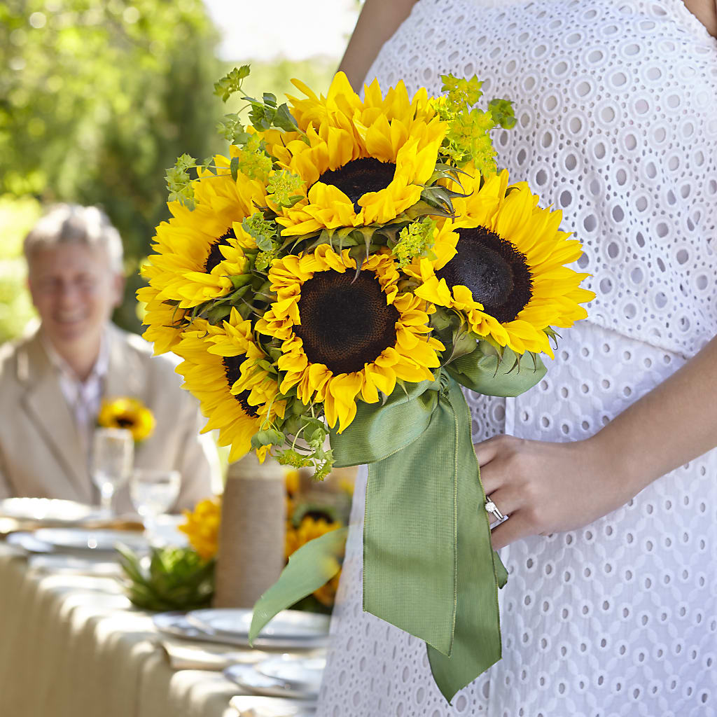 Free Spirit Bouquet – C & D FLORAL LTD, Pincher Creek AB