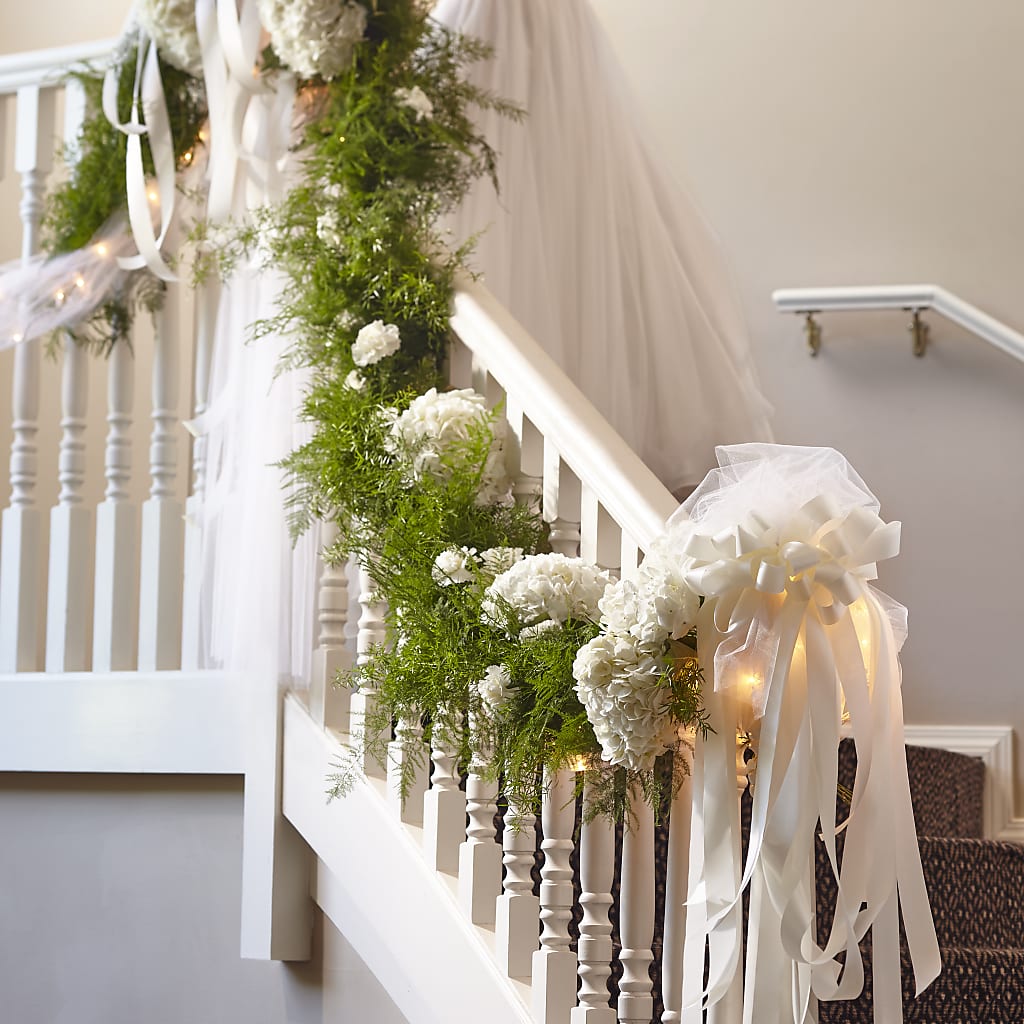 Champagne Dreams Garland – C & D FLORAL LTD, Pincher Creek AB