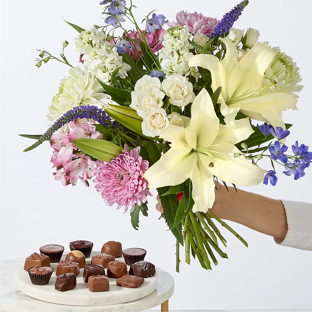 Winter Celebration Bouquet – C & D FLORAL LTD, Pincher Creek AB