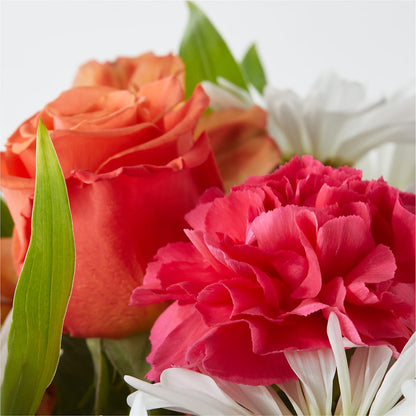 Oopsie Daisy Bouquet – C & D FLORAL LTD, Pincher Creek AB