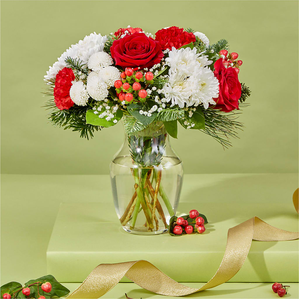 Chance of Flurries Bouquet – C & D FLORAL LTD, Pincher Creek AB