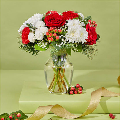 Chance of Flurries Bouquet – C & D FLORAL LTD, Pincher Creek AB