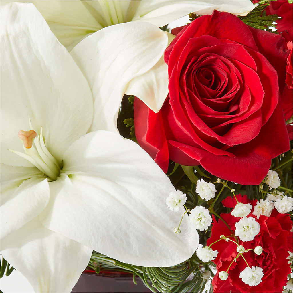 Holiday Season Bouquet – C & D FLORAL LTD, Pincher Creek AB