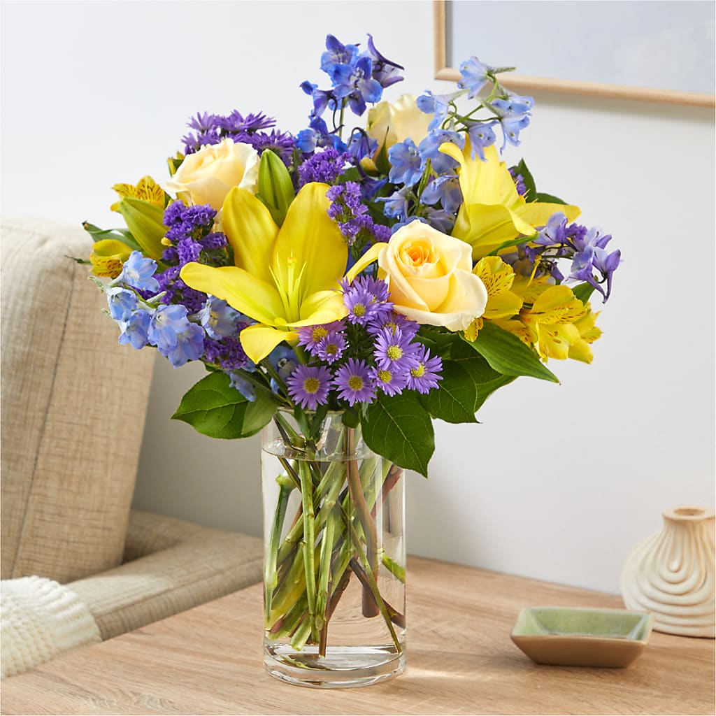 Limoncello Bouquet – C & D FLORAL LTD, Pincher Creek AB