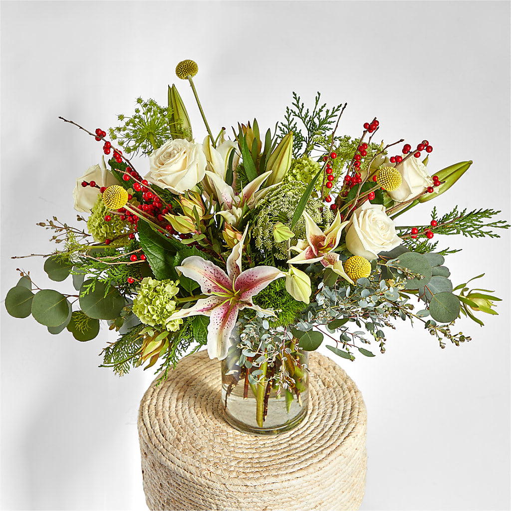 Berry & Bright Bouquet – C & D FLORAL LTD, Pincher Creek AB